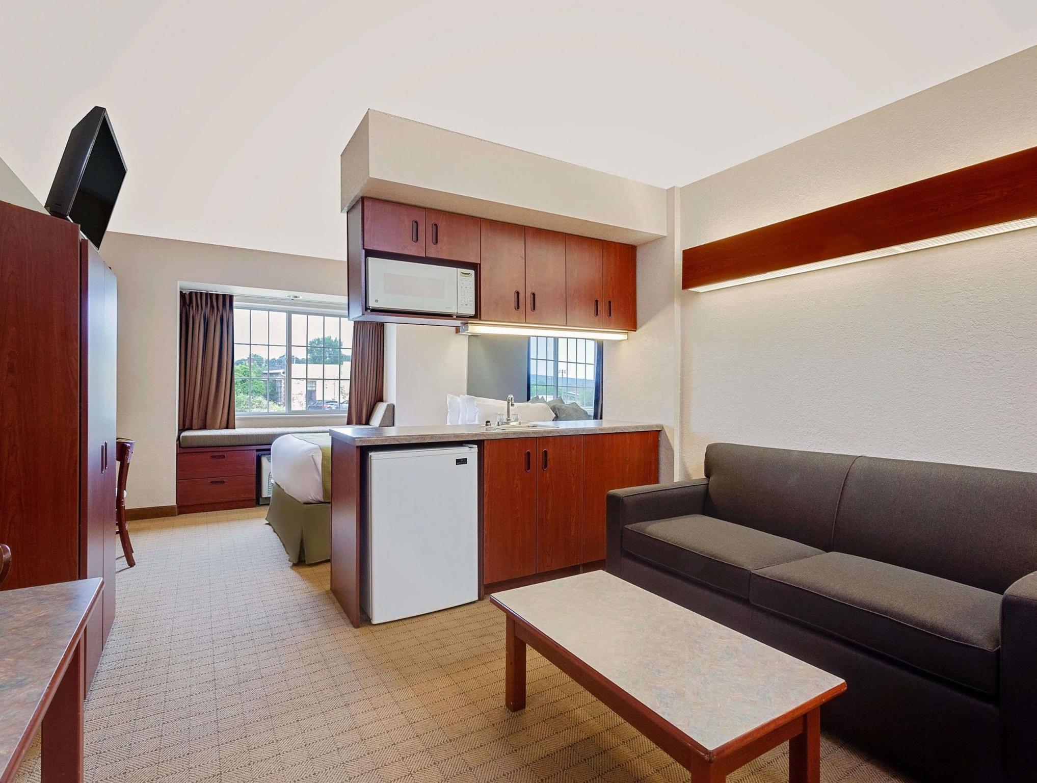 Microtel Inn & Suites By Wyndham Wellsville Экстерьер фото