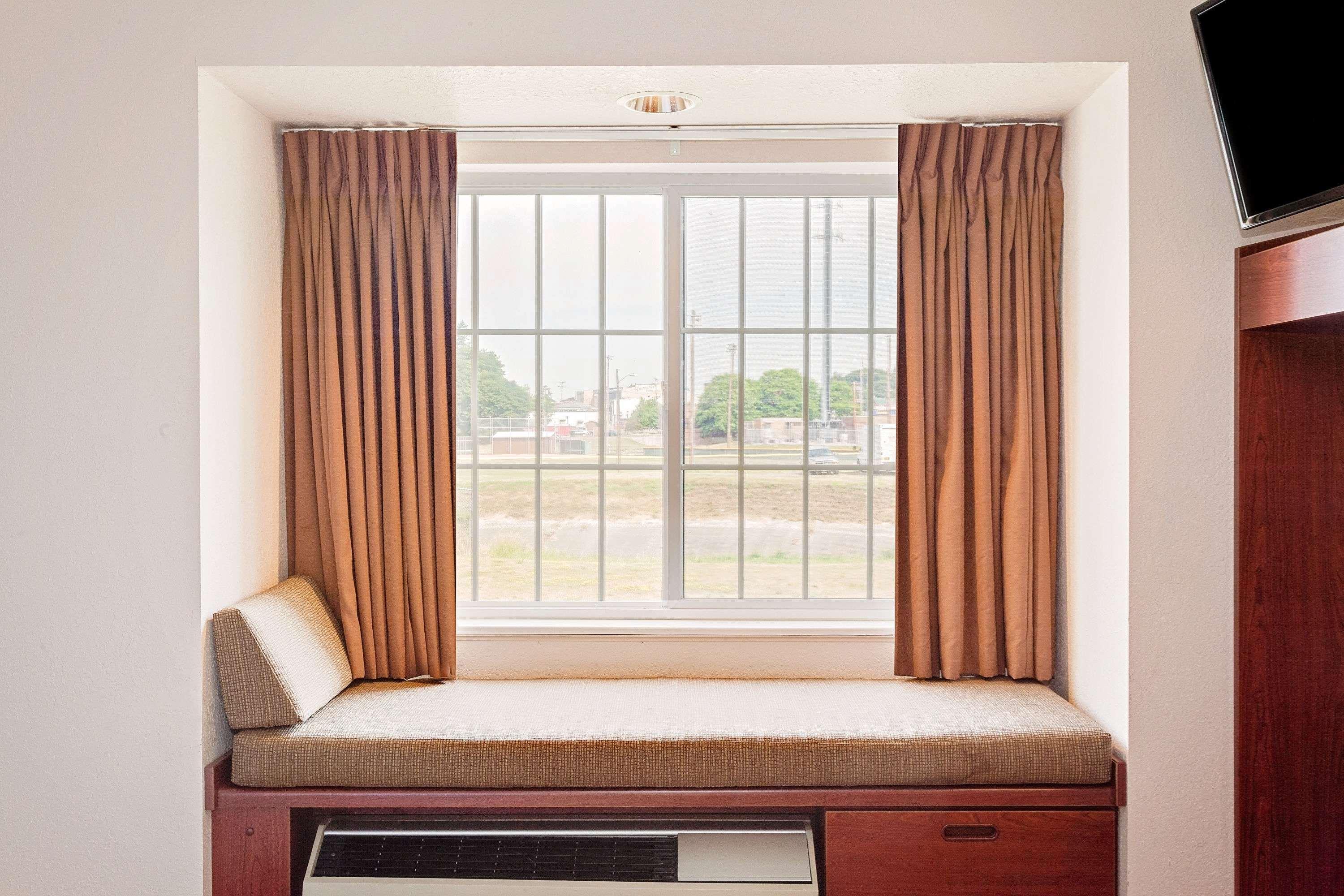 Microtel Inn & Suites By Wyndham Wellsville Экстерьер фото